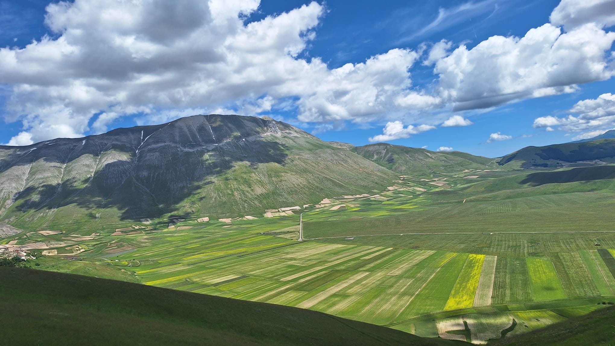 Pian Grande di Castelluccio di Norcia con il Monte Vettore — 13 giugno 2026